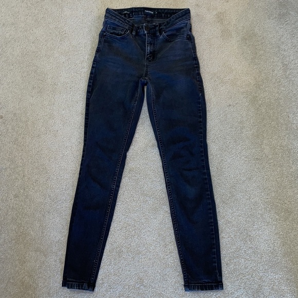 Frank and Oak Debbie Skinny Jeans - Picture 3 of 3